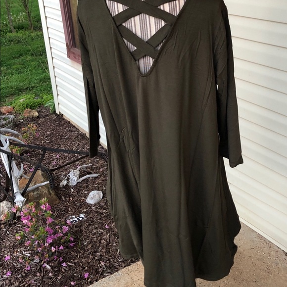 Cross-Back Dress (0A) - Picture 5 of 5